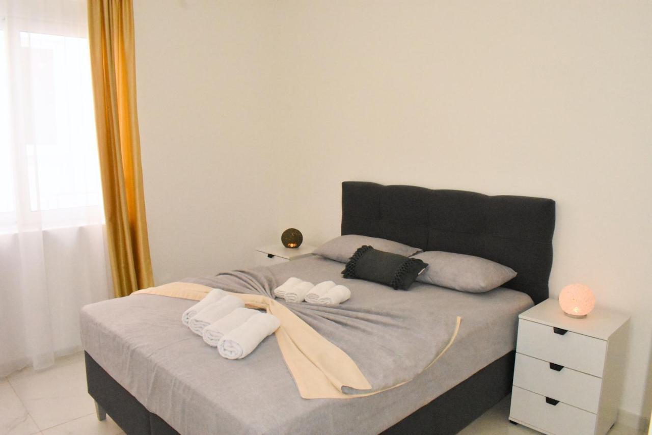 Apartments Amar Ulcinj Exterior photo